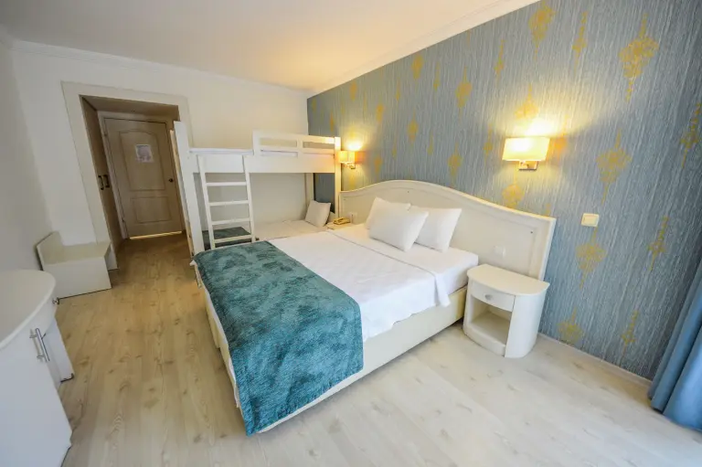 Ranzalı Aile Odası